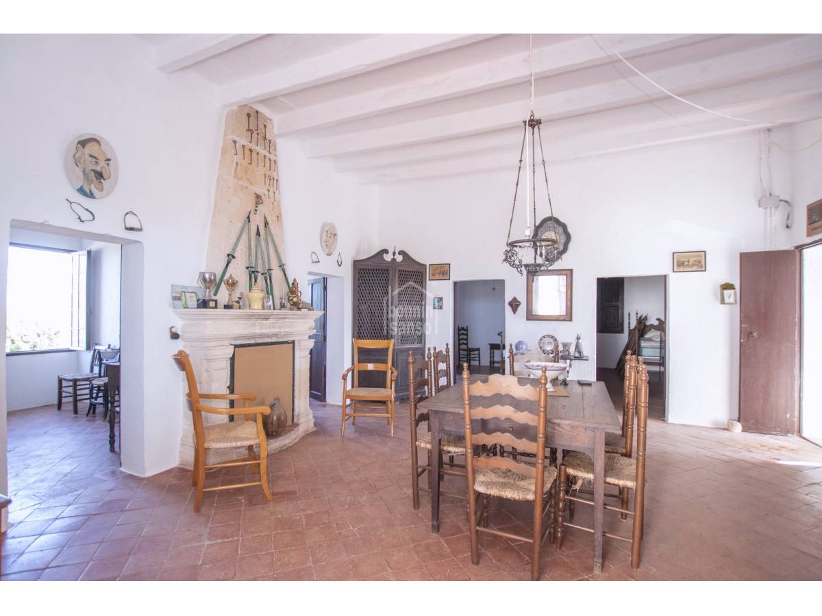 Hus i Ciutadella De Menorca, Menorca, Spanien 15 sovrum, 2247 kvm. Nr. 65231