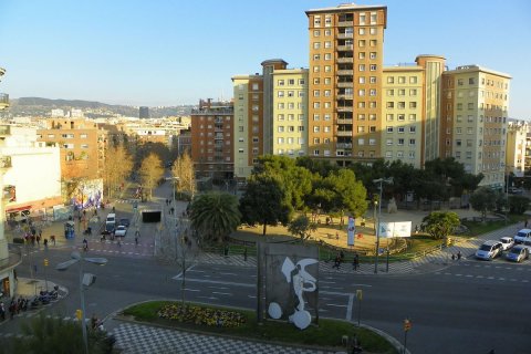 Propiedad comercial en Barcelona, España 163 m2 No. 141070