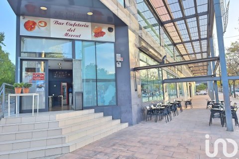 Commercial property à Les Roquetes, Barcelona, Espagne 399 m2 No. 154315