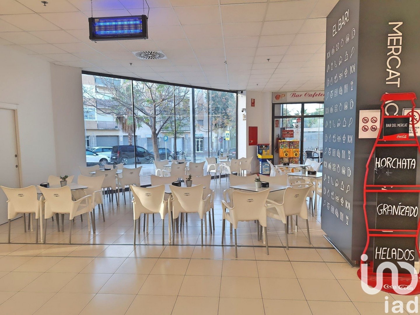 Propiedad comercial en Les Roquetes, Barcelona, España 399 m2 No. 154315