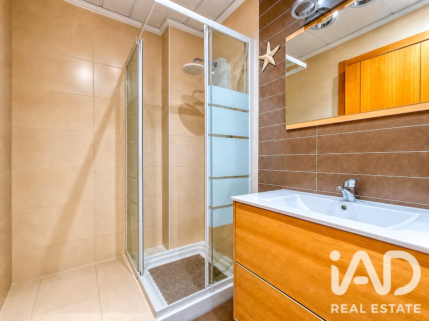 Apartment in Petrer, Alicante, Spain 2 bedrooms, 71 sq.m. No. 188267