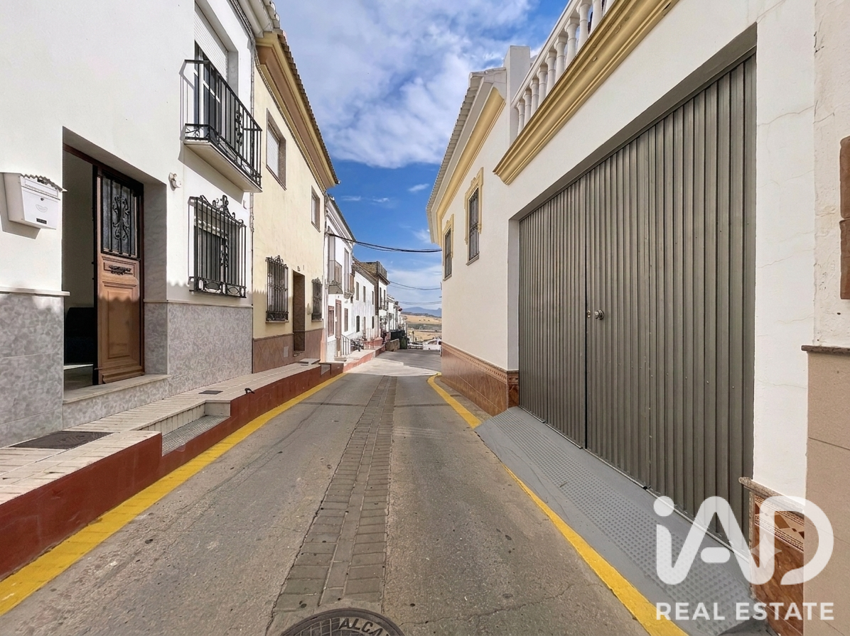 Kaupunkipientalo Teba, Malaga, Espanja 4 makuuhuonetta, 187 m2 No. 188268
