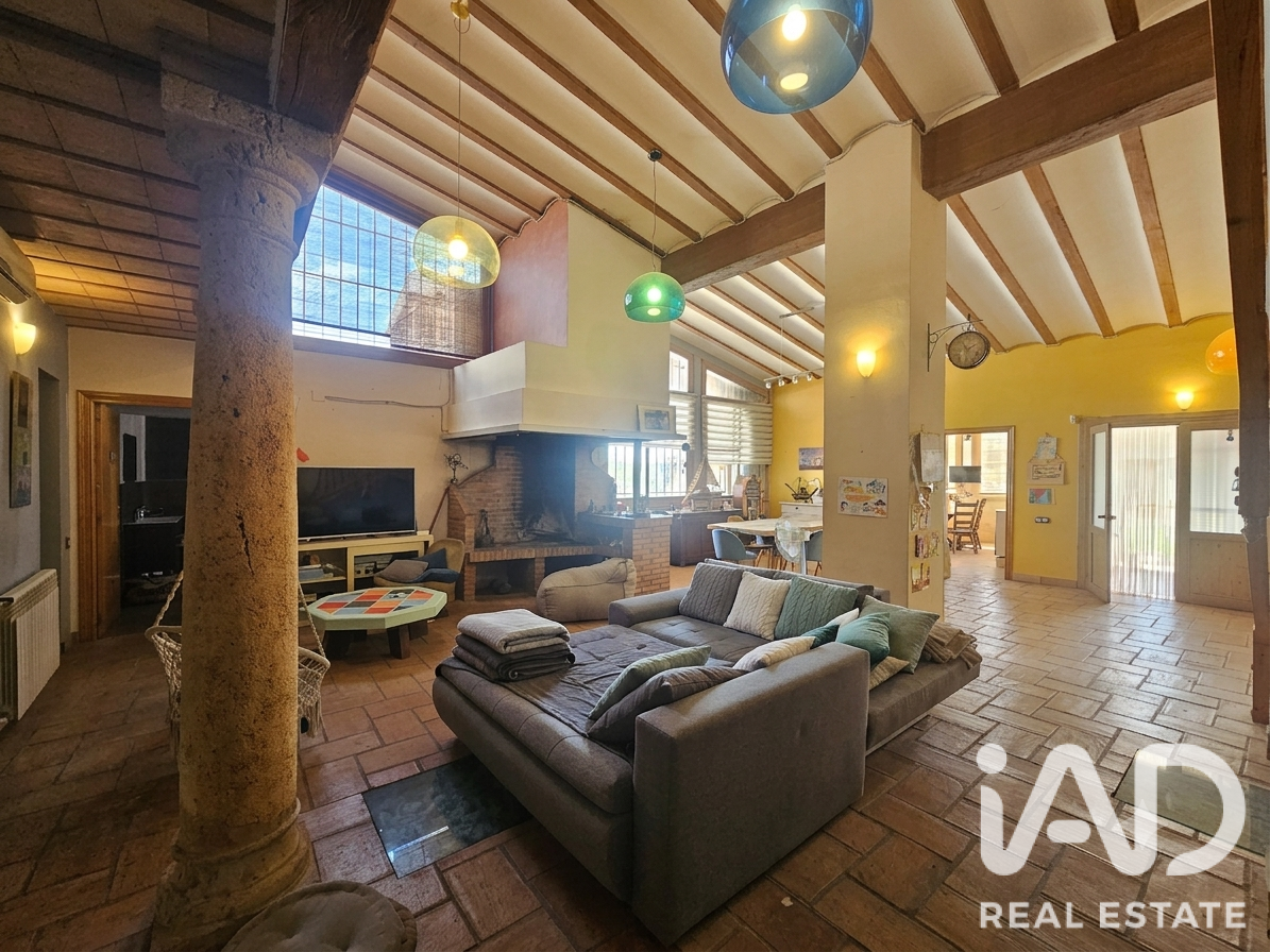 House à Montbrio del Camp, Tarragona, Espagne 5 chambres, 690 m2 No. 188265