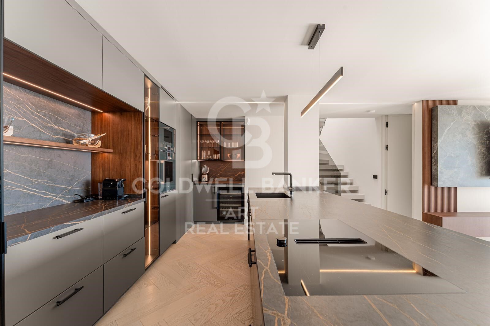 Penthouse w Benahavis, Malaga, Hiszpania 4 sypialnie, 253 mkw. nr 157559