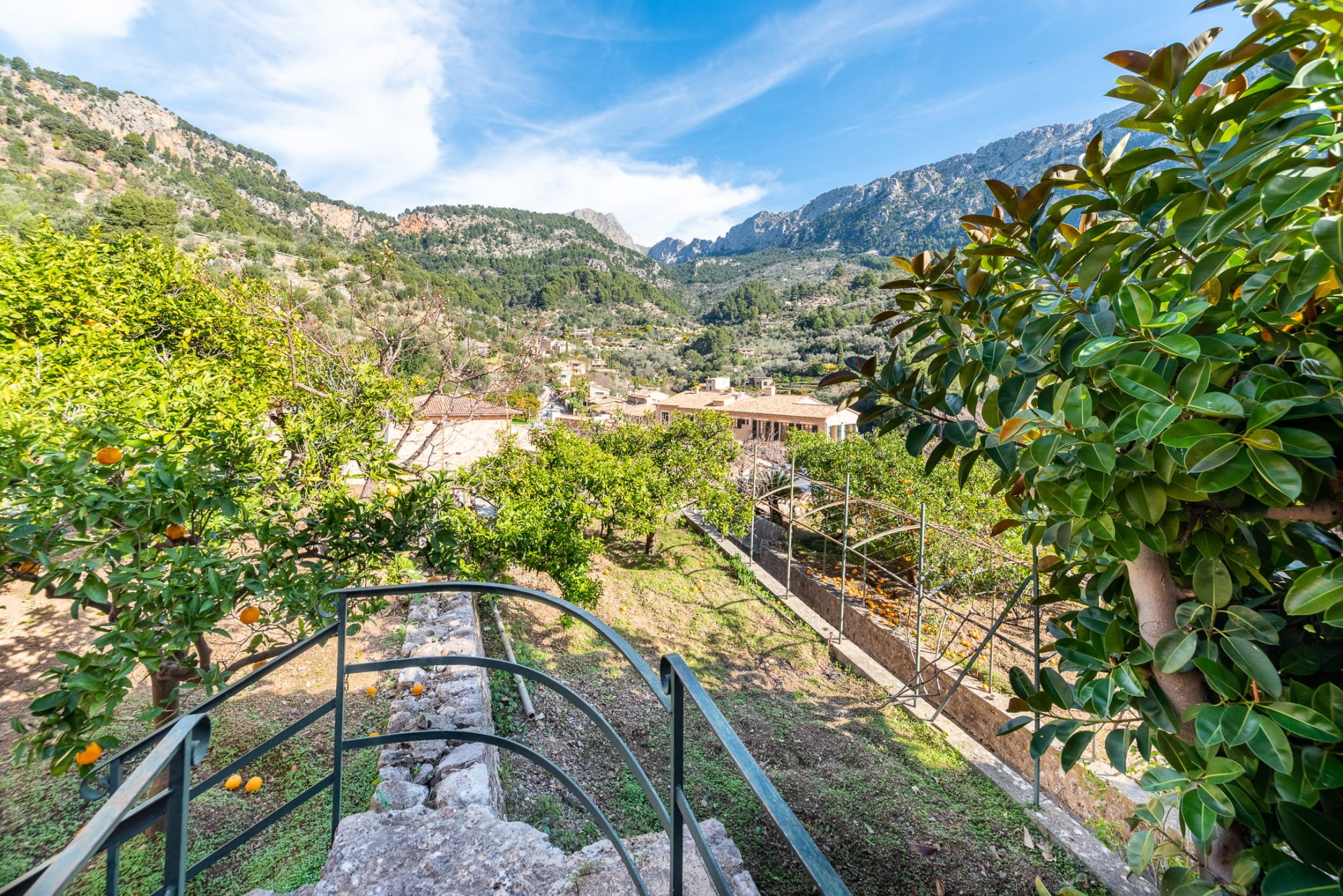 Villa in Fornalutx, Mallorca, Spain 8 bedrooms, 1560 sq.m. No. 139206