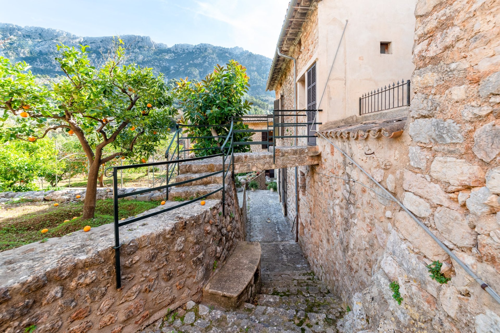 Villa in Fornalutx, Mallorca, Spain 8 bedrooms, 1560 sq.m. No. 139206