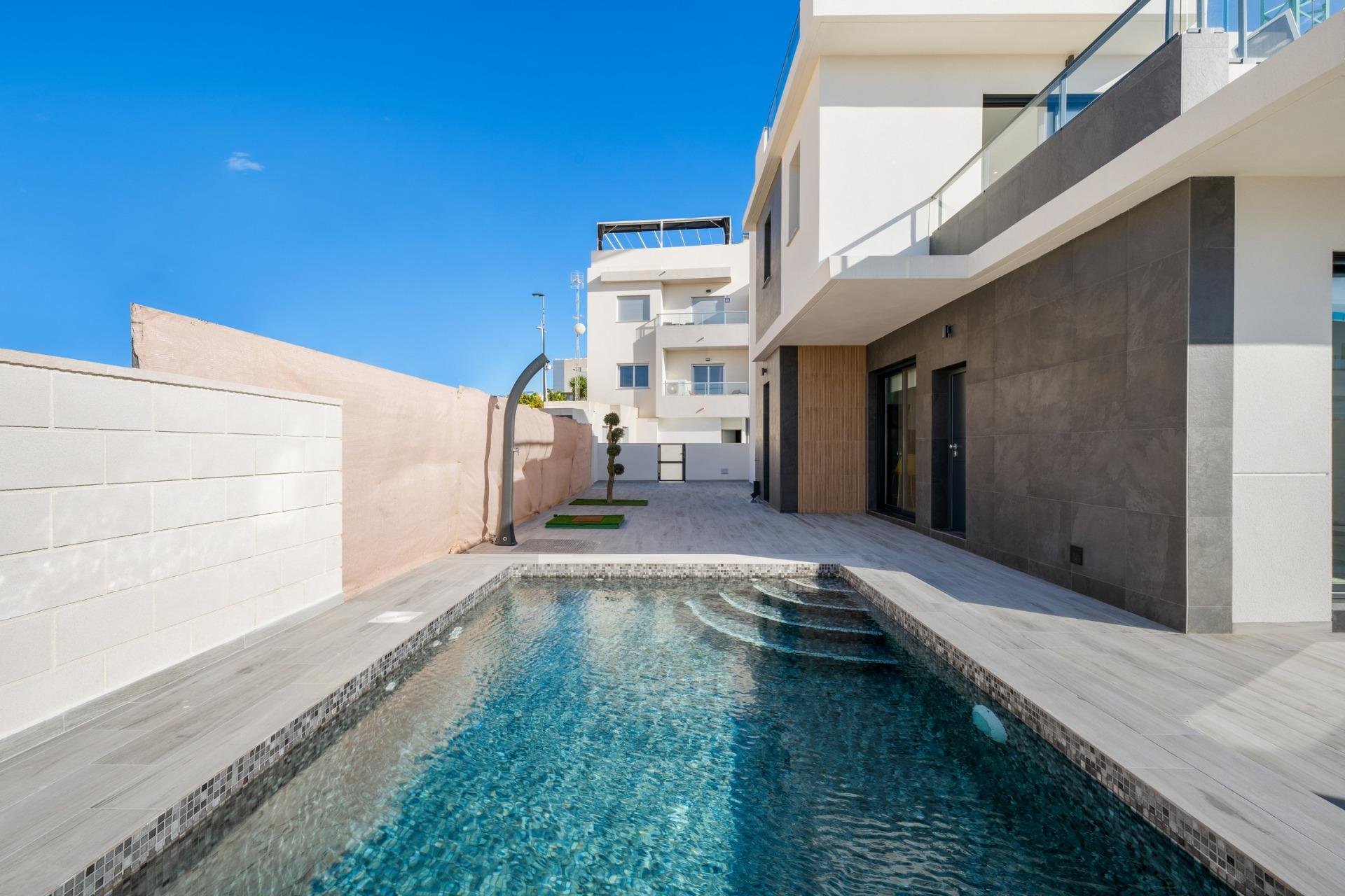 Villa a Benijofar, Alicante, Spagna 3 camere da letto, 133 mq. N° 103523