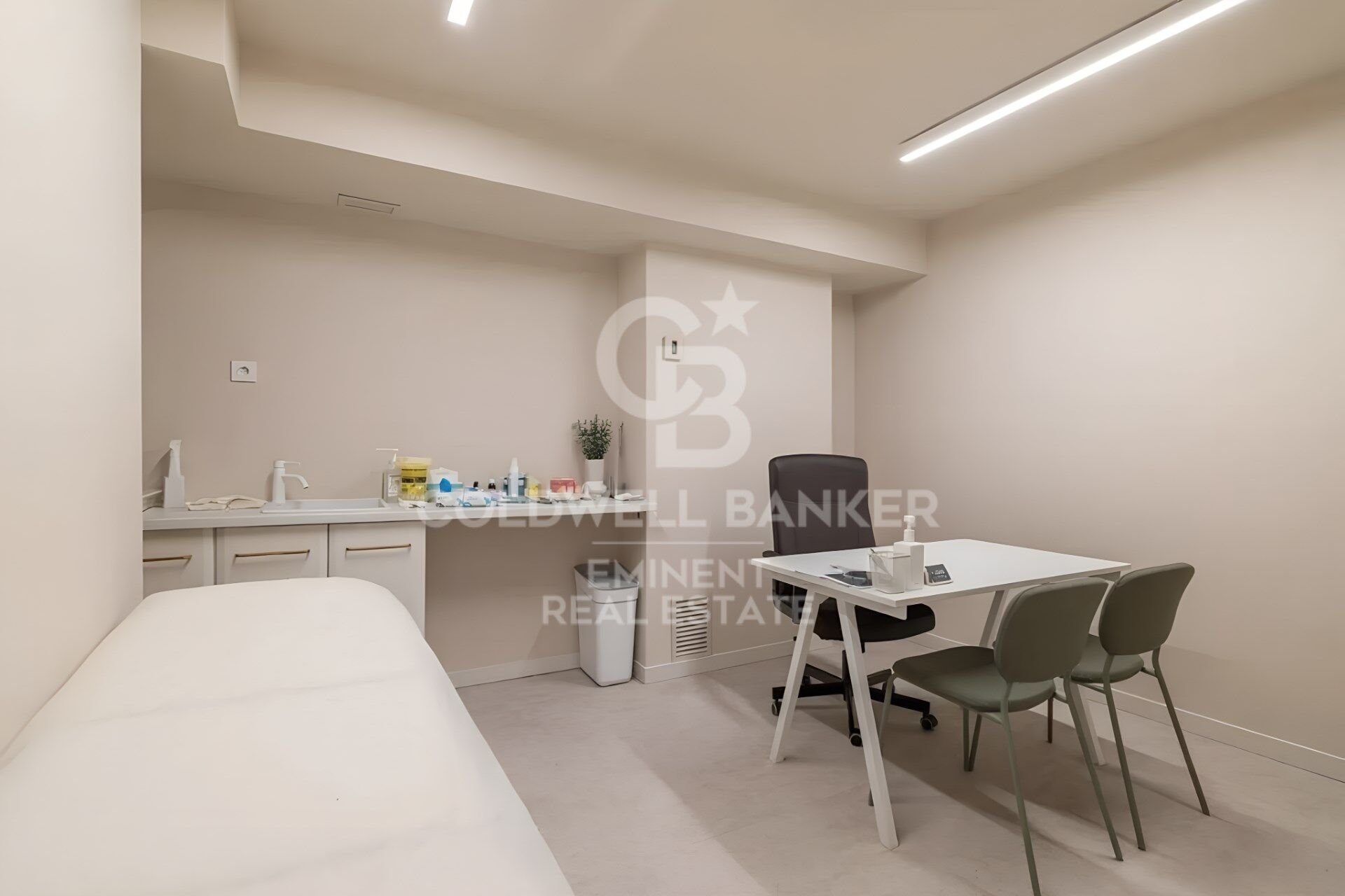 Proprietà commerciale a Barcelona, Spagna 292 mq. N° 157346