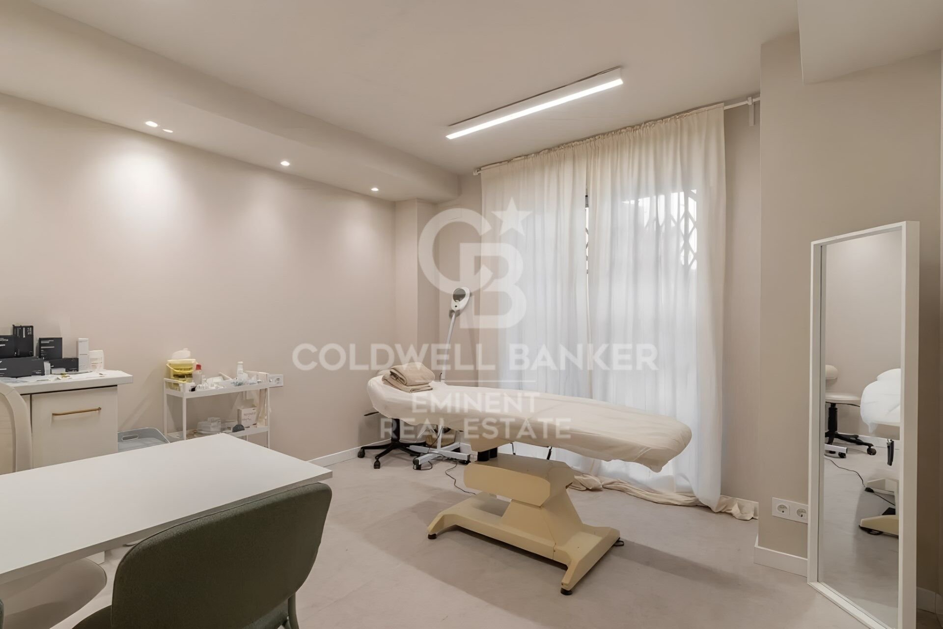 Proprietà commerciale a Barcelona, Spagna 292 mq. N° 157346