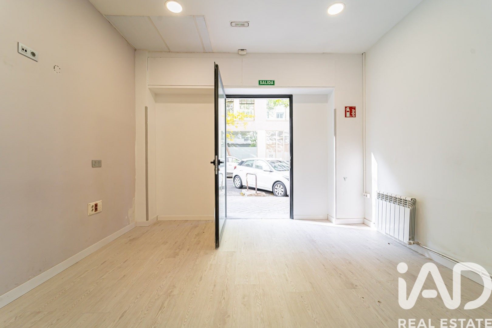 Propiedad comercial en Madrid, España 188 m2 No. 188181
