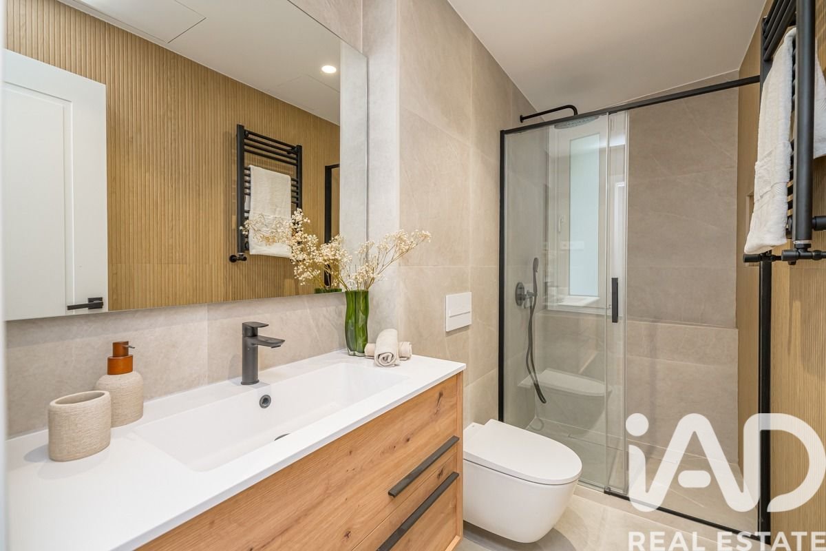 Huoneisto Madrid, Espanja 3 makuuhuonetta, 173 m2 No. 188184