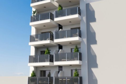 Apartment in Torrevieja, Alicante, Spain 2 bedrooms, 87 sq.m. No. 111214