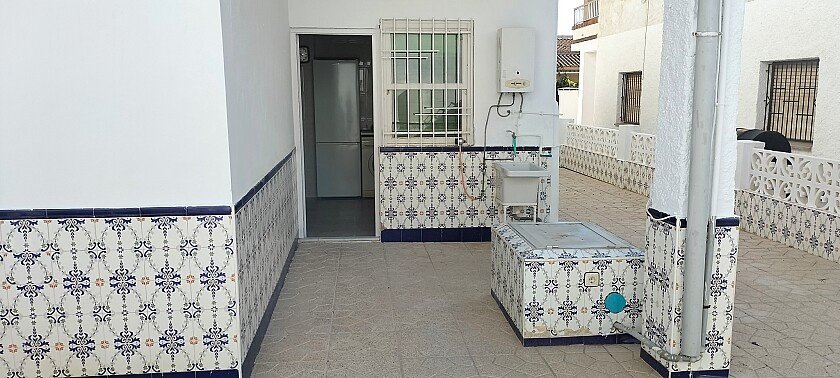 Villa à Torre de la Horadada, Alicante, Espagne 5 chambres, 125 m2 No. 111203