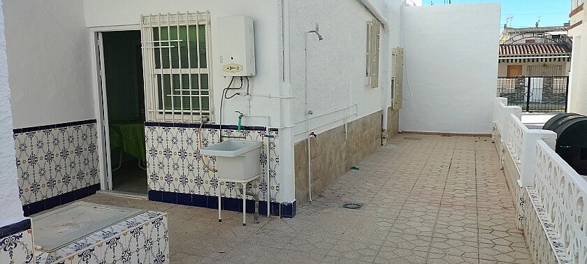 Villa à Torre de la Horadada, Alicante, Espagne 5 chambres, 125 m2 No. 111203