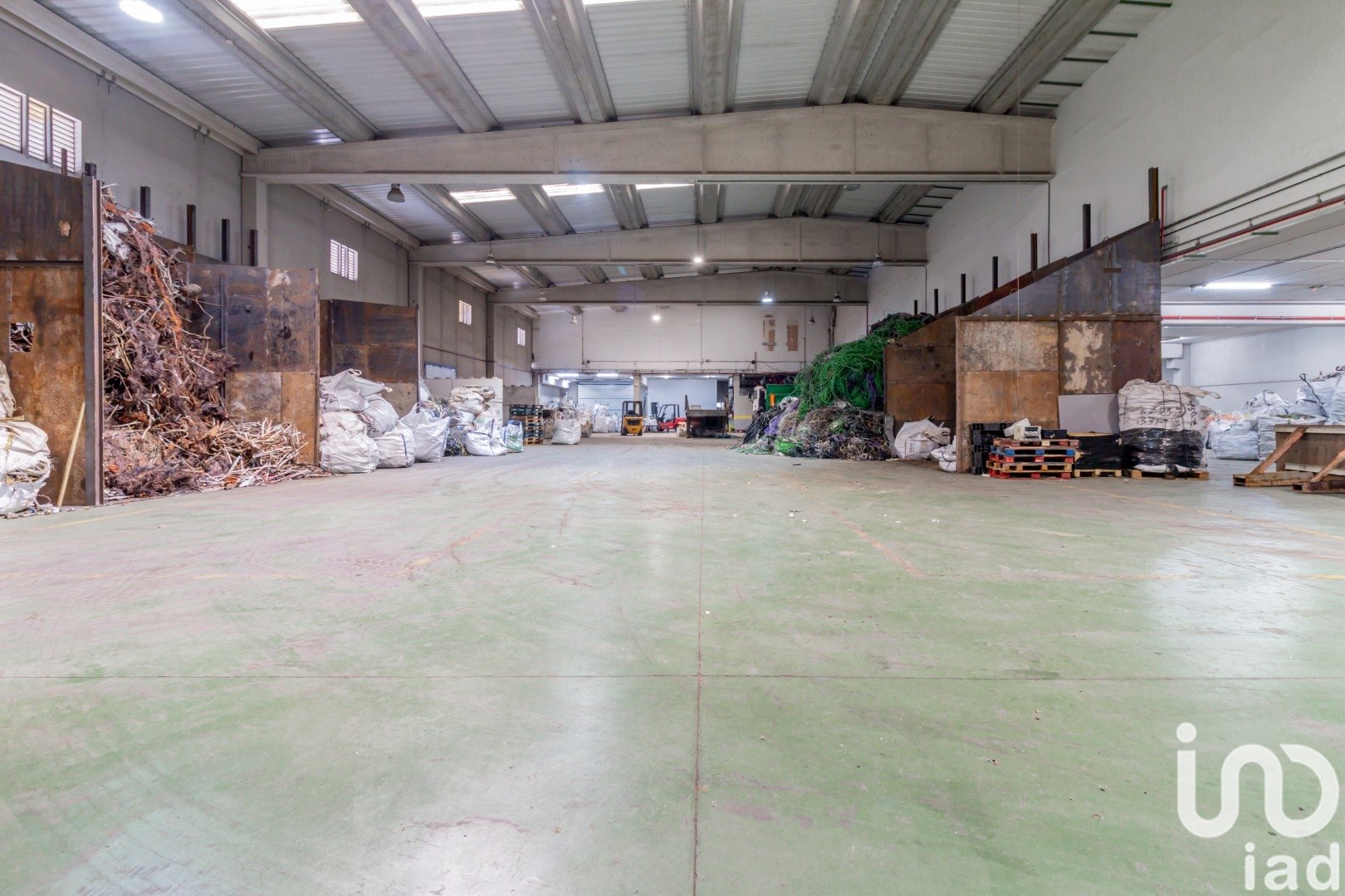 Commercial property à Leganes, Madrid, Espagne 3025 m2 No. 153343
