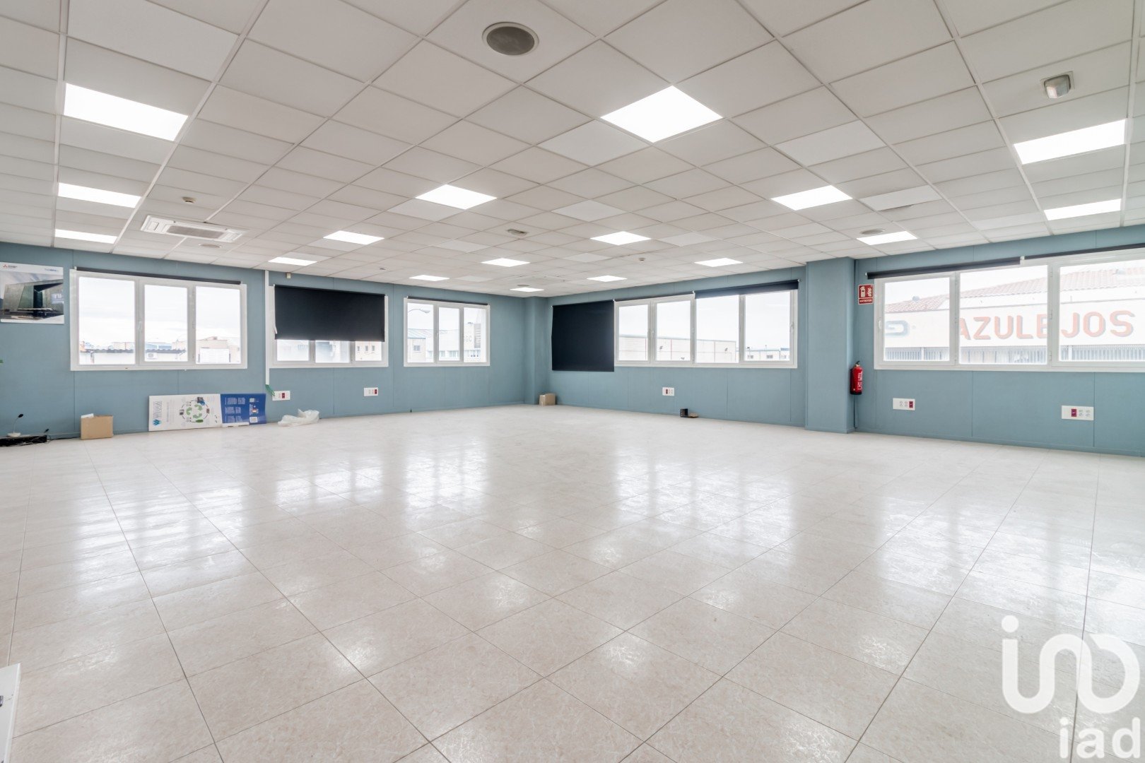 Commercial property à Leganes, Madrid, Espagne 3025 m2 No. 153343