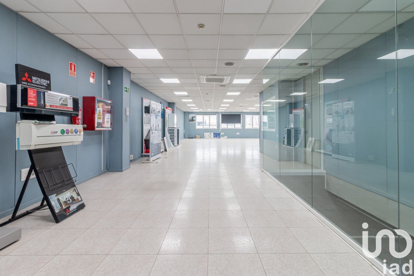 Commercial property à Leganes, Madrid, Espagne 3025 m2 No. 153343