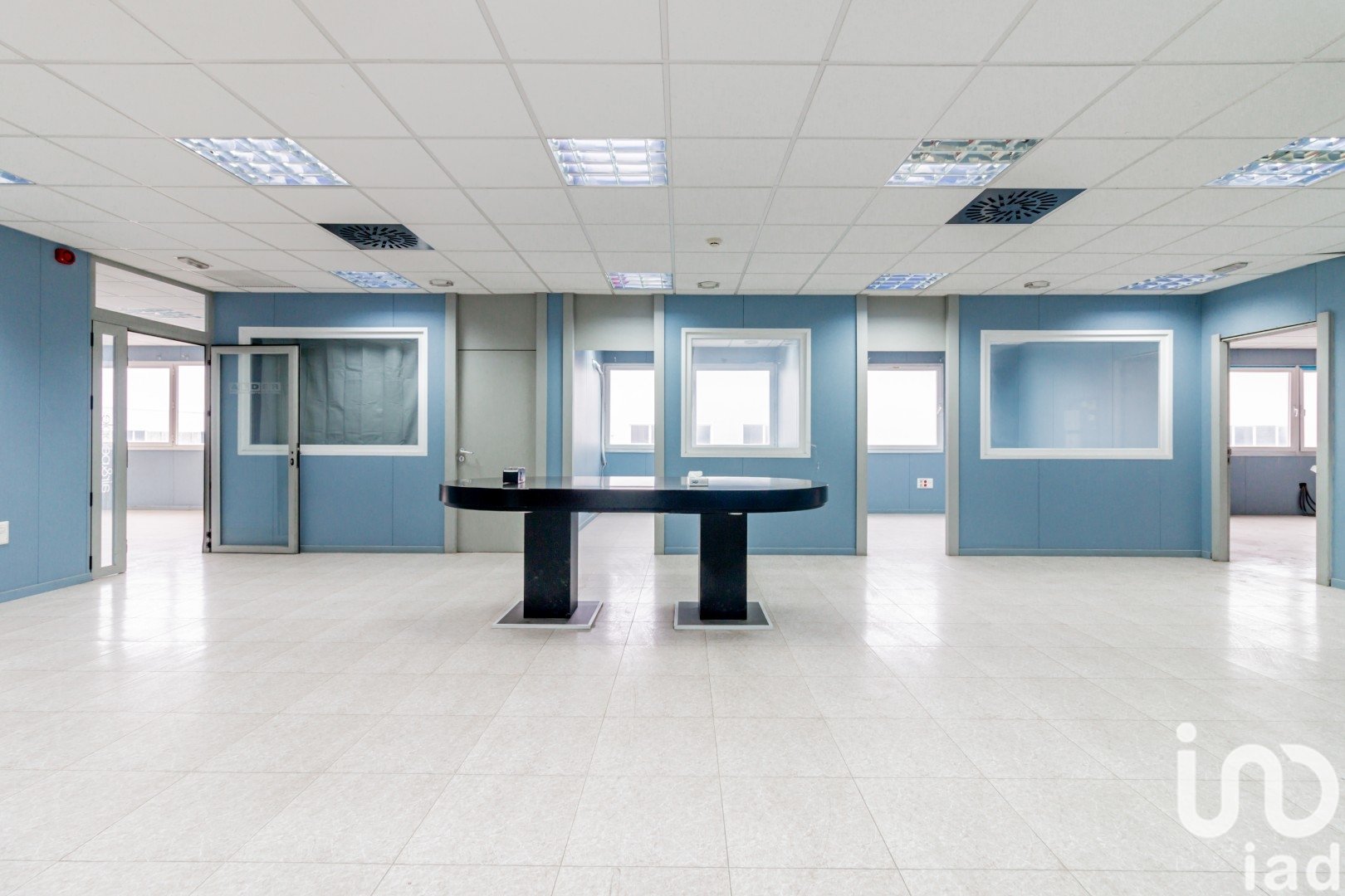 Commercial property à Leganes, Madrid, Espagne 3025 m2 No. 153343