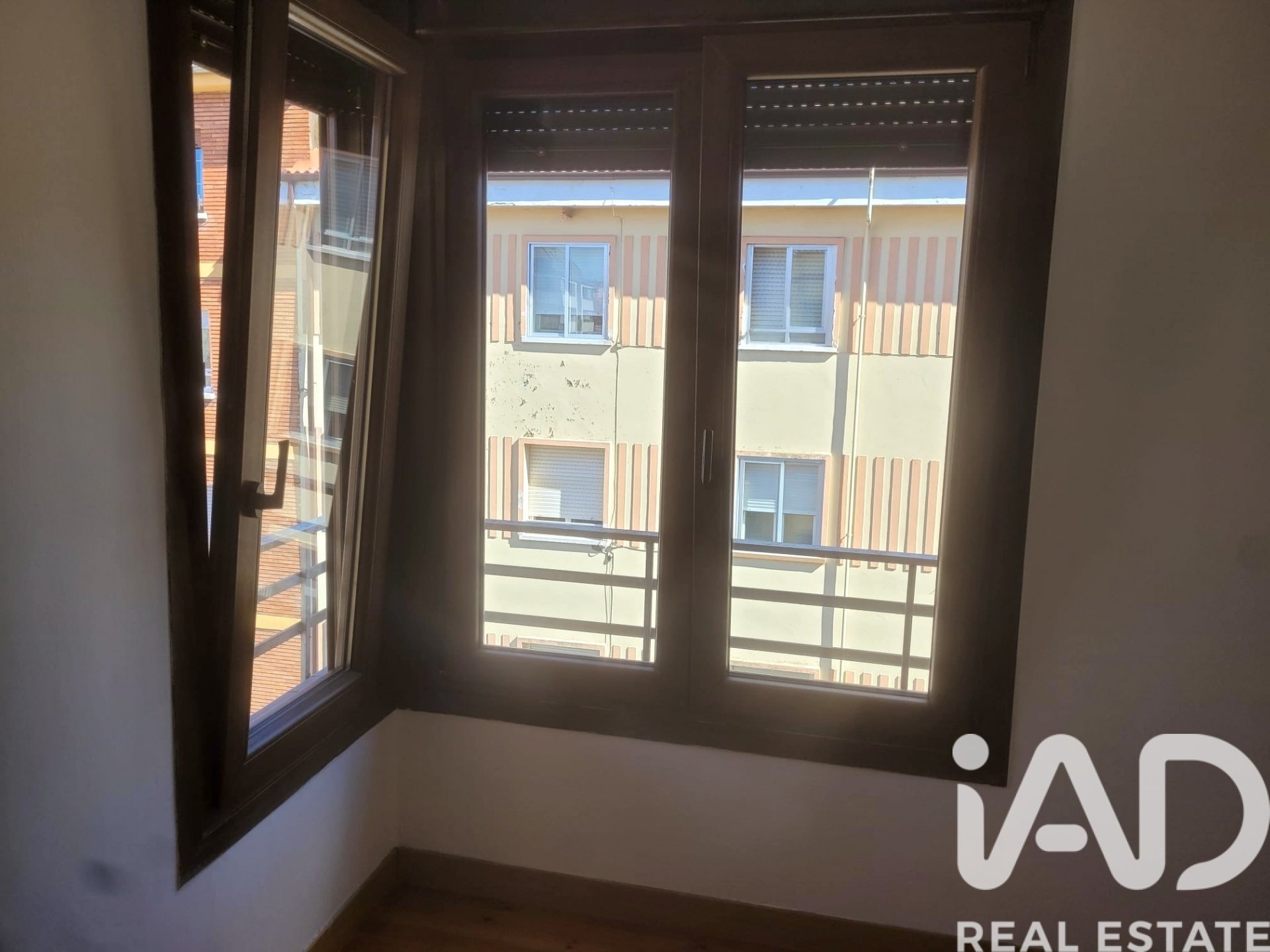 Apartamento en León, España 5 dormitorios, 148 m2 No. 153342