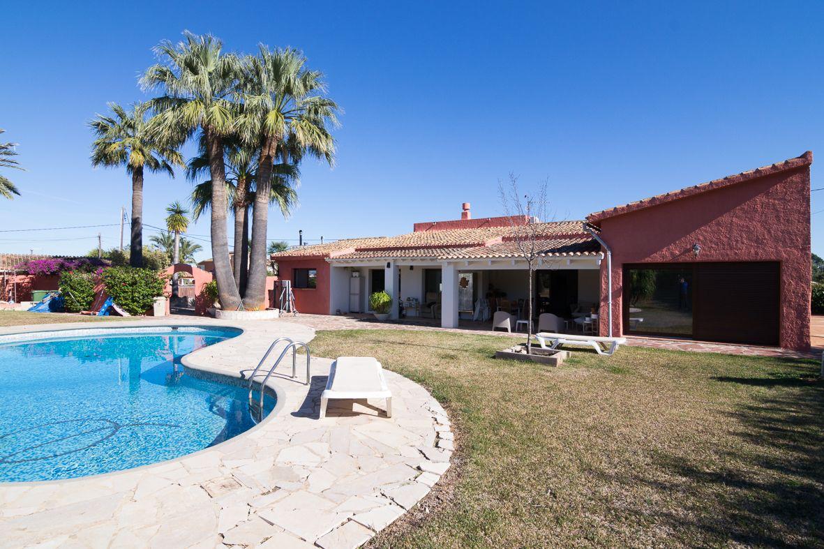 Villa en Dénia, Alicante, España 4 dormitorios, 284 m2 No. 192471