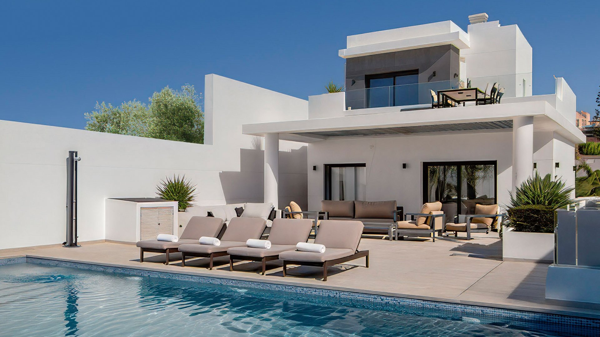 Villa a Ciudad Quesada, Alicante, Spagna 5 camere da letto, 248 mq. N° 192476