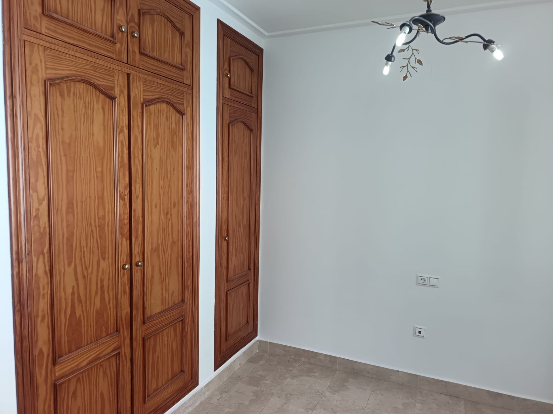 Villetta a schiera a Alicante, Spagna 3 camere da letto, 332 mq. N° 192470