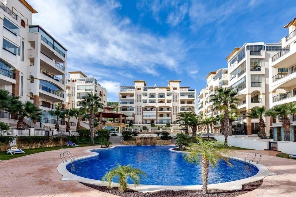 Apartment in Guardamar del Segura, Alicante, Spain 3 bedrooms, 116 sq.m. No. 165456
