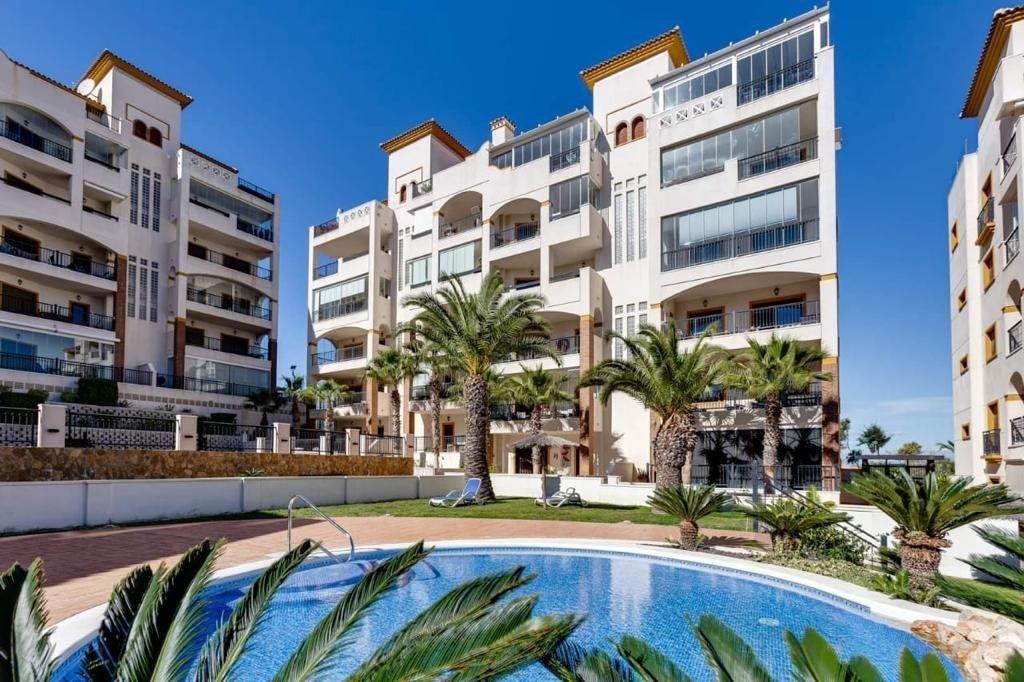 Apartment in Guardamar del Segura, Alicante, Spain 3 bedrooms, 116 sq.m. No. 165456