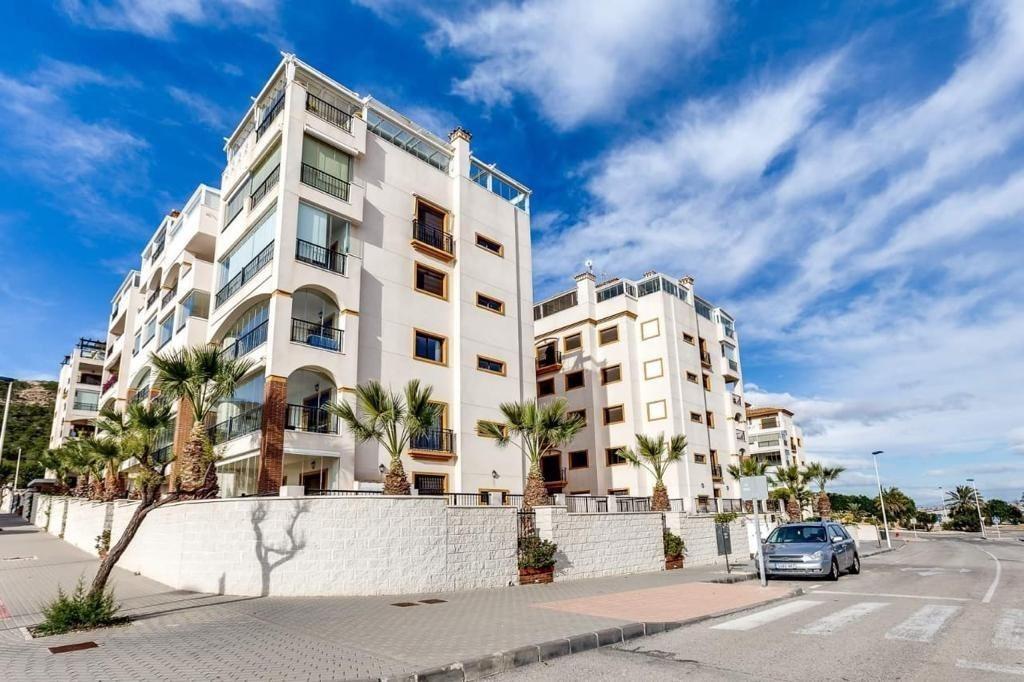Apartment in Guardamar del Segura, Alicante, Spain 3 bedrooms, 116 sq.m. No. 165456