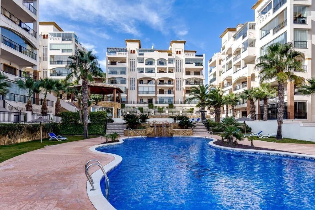 Apartment in Guardamar del Segura, Alicante, Spain 3 bedrooms, 116 sq.m. No. 165456