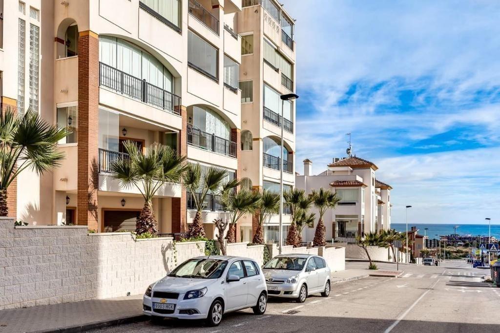 Apartment in Guardamar del Segura, Alicante, Spain 3 bedrooms, 116 sq.m. No. 165456