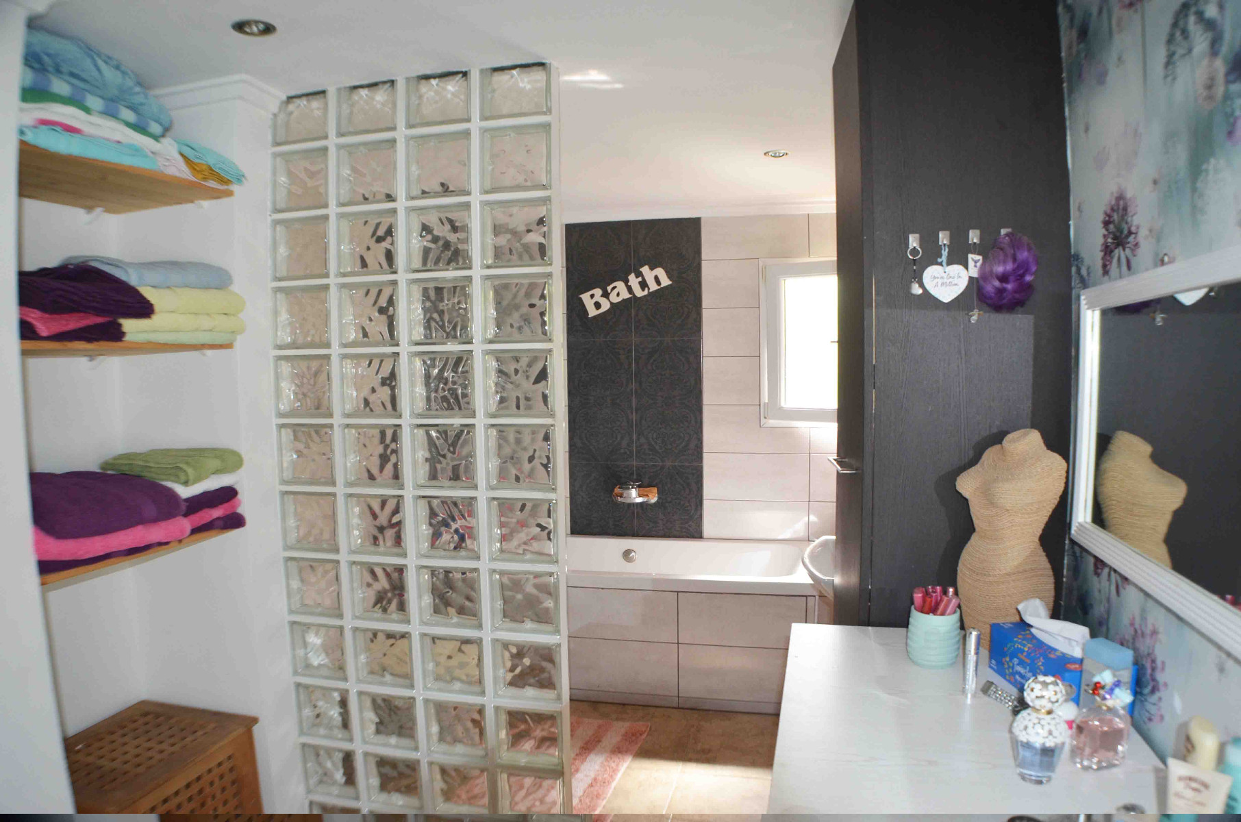 Villa a La Florida, Alicante, Spagna 4 camere da letto, 145 mq. N° 78757