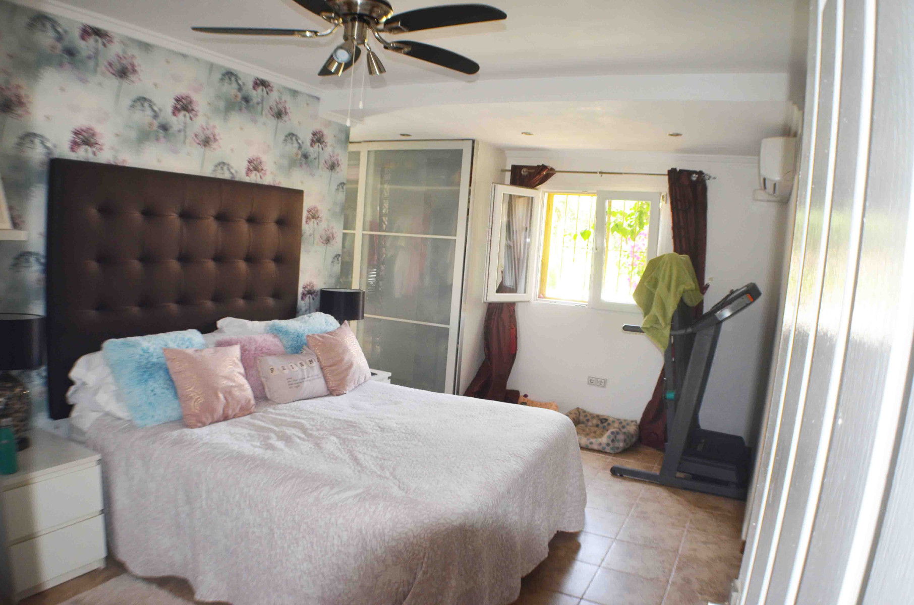 Villa a La Florida, Alicante, Spagna 4 camere da letto, 145 mq. N° 78757