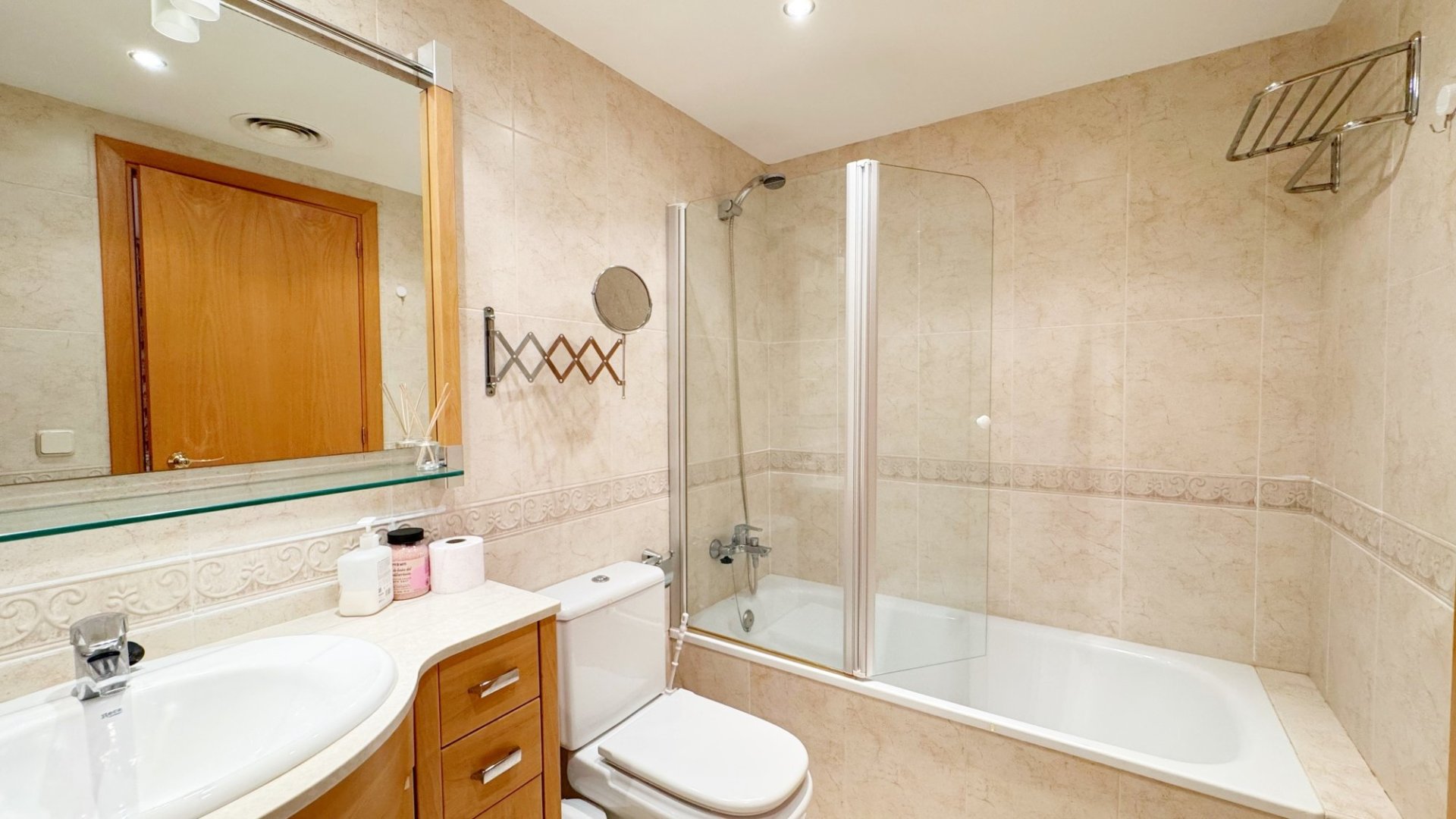 Apartment à Lloret de Mar, Girona, Espagne 3 chambres, 107 m2 No. 180551