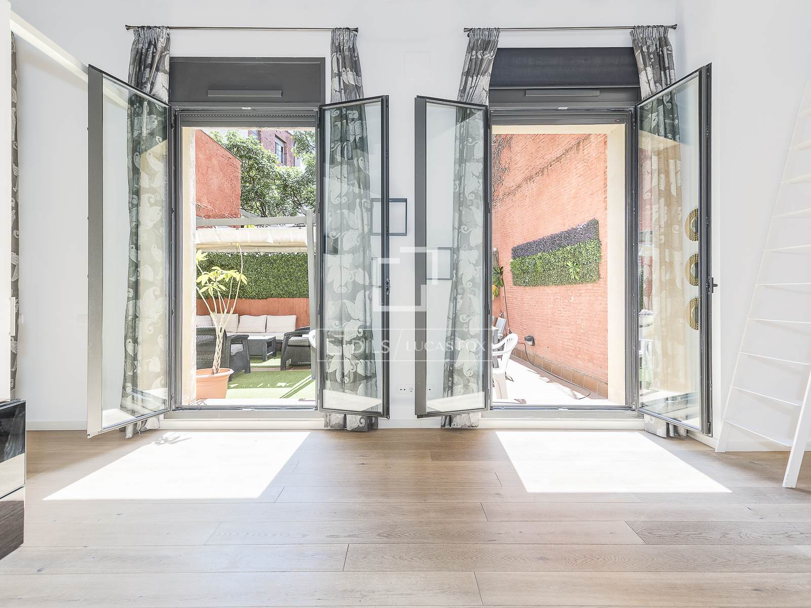 Huoneisto Barcelona, Espanja 2 makuuhuonetta, 75 m2 No. 166335
