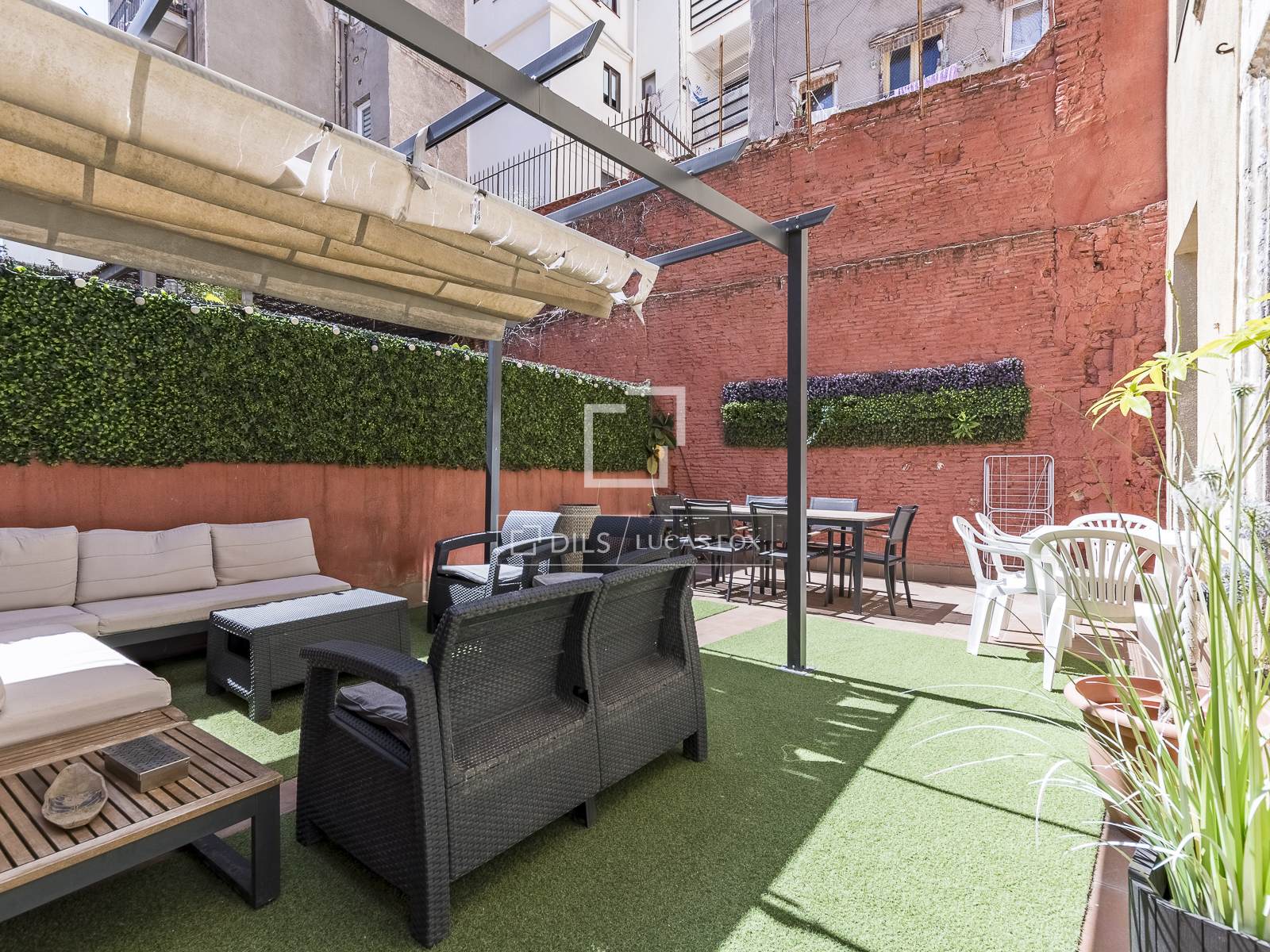 Huoneisto Barcelona, Espanja 2 makuuhuonetta, 75 m2 No. 166335