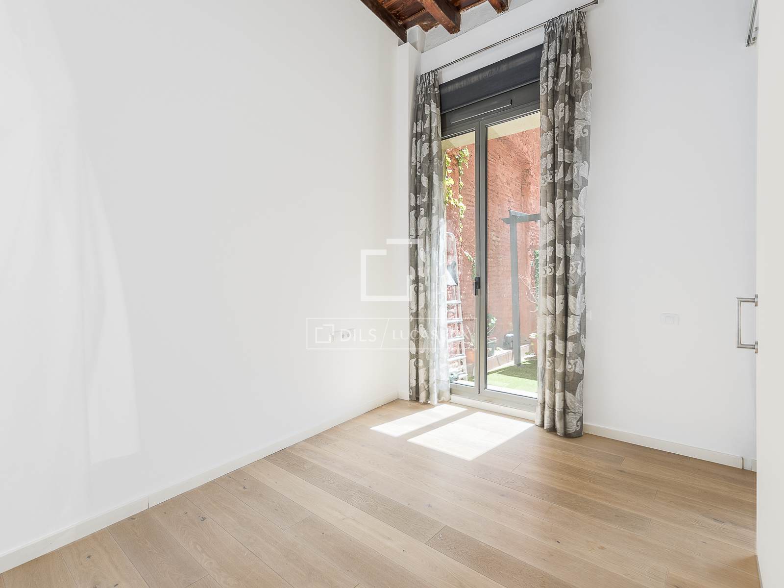 Huoneisto Barcelona, Espanja 2 makuuhuonetta, 75 m2 No. 166335