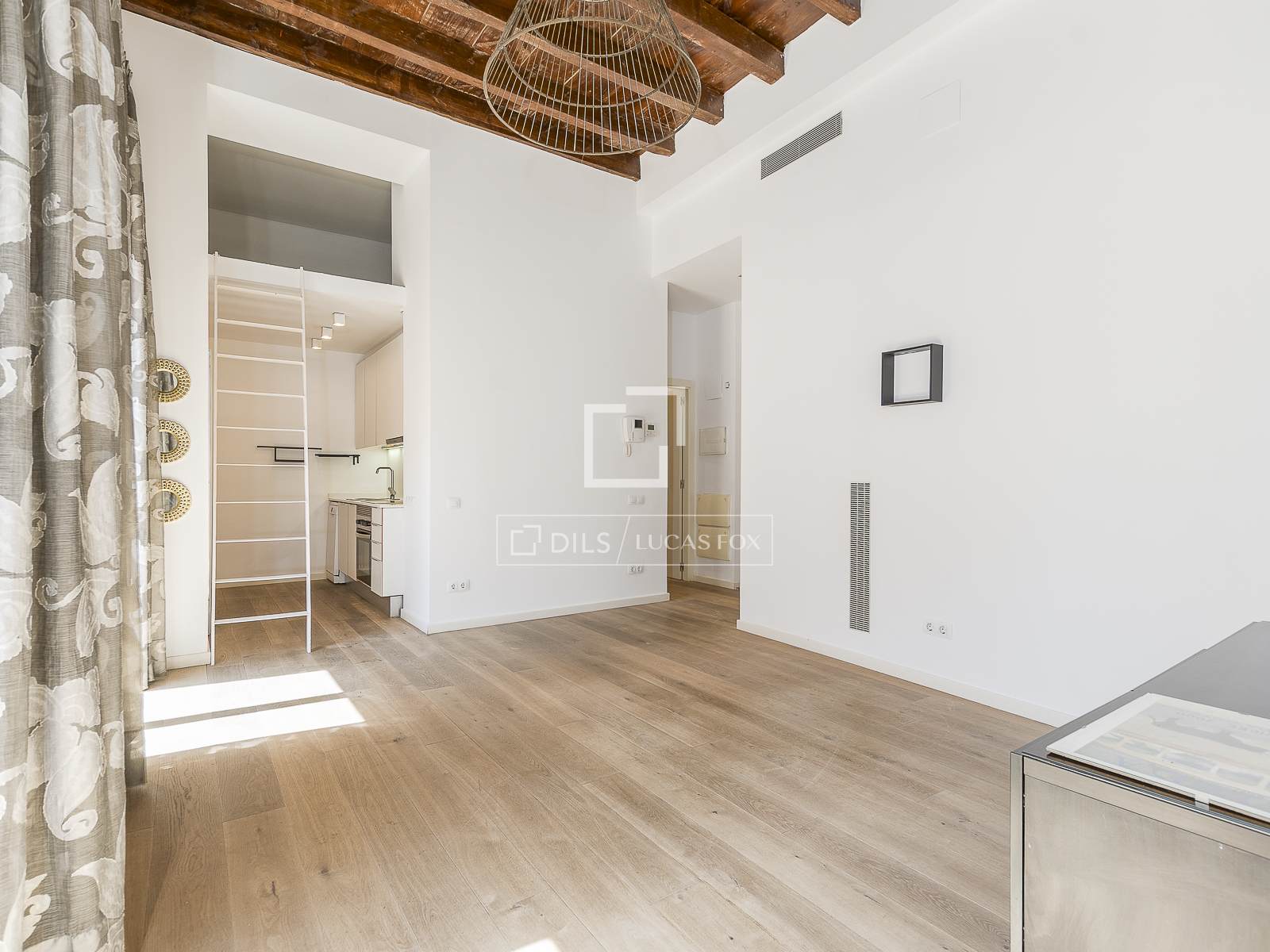 Huoneisto Barcelona, Espanja 2 makuuhuonetta, 75 m2 No. 166335