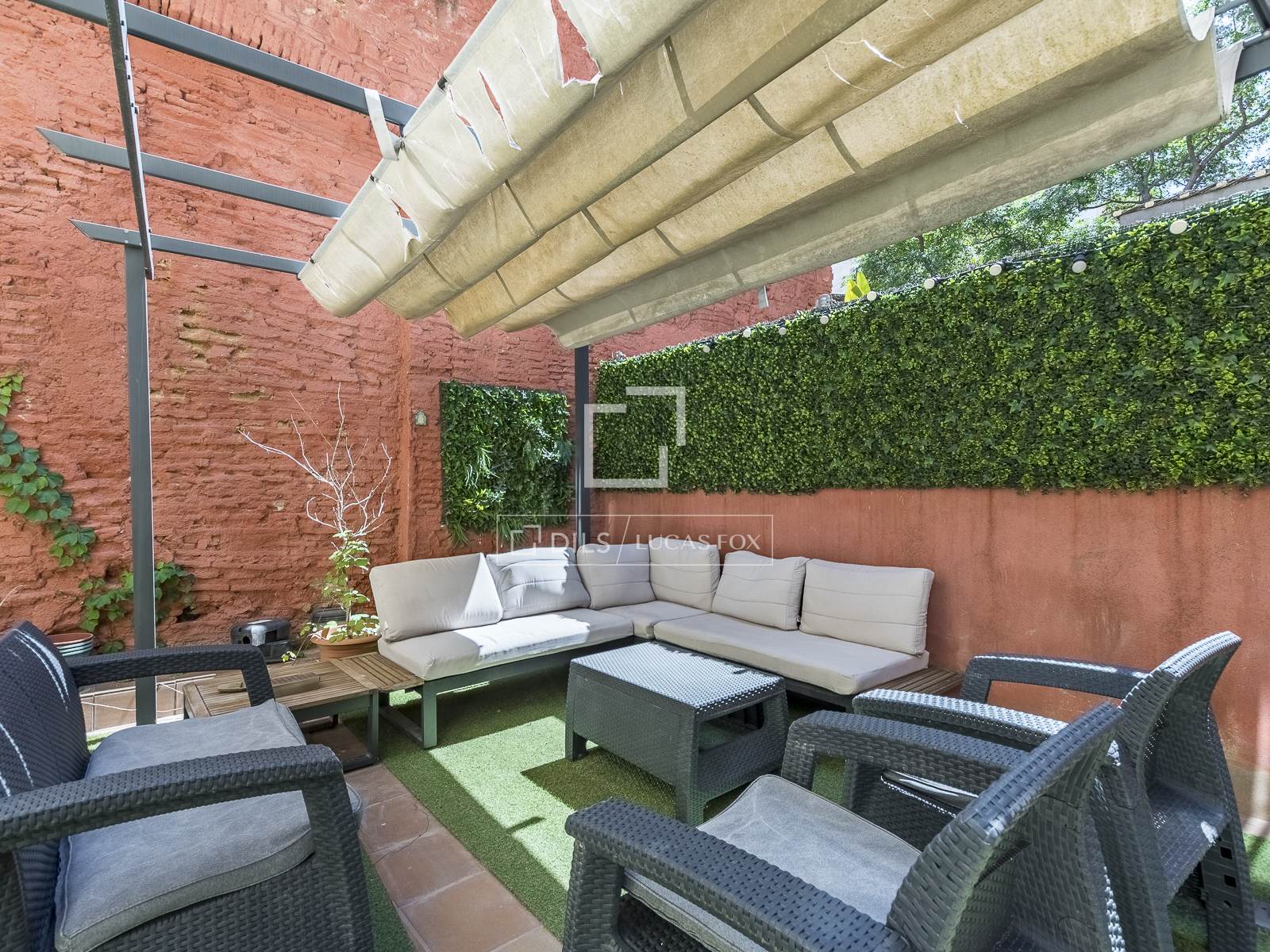 Huoneisto Barcelona, Espanja 2 makuuhuonetta, 75 m2 No. 166335