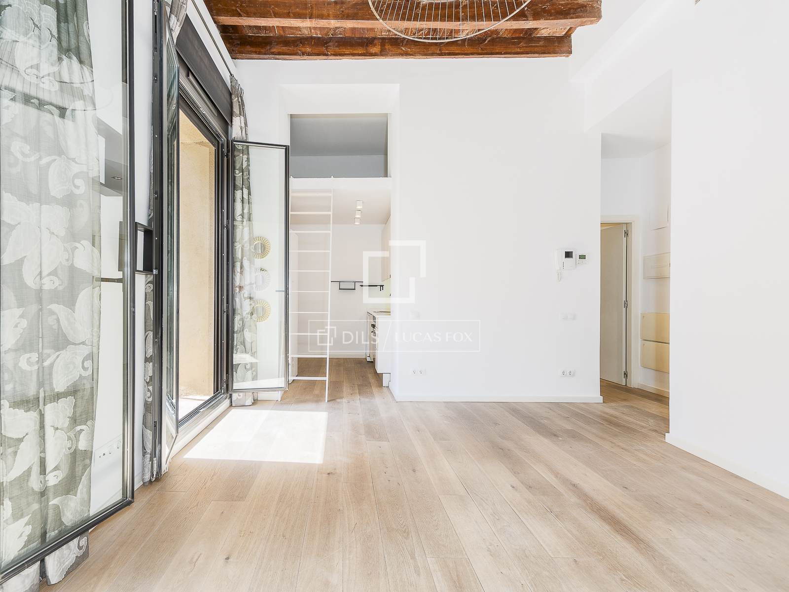 Huoneisto Barcelona, Espanja 2 makuuhuonetta, 75 m2 No. 166335