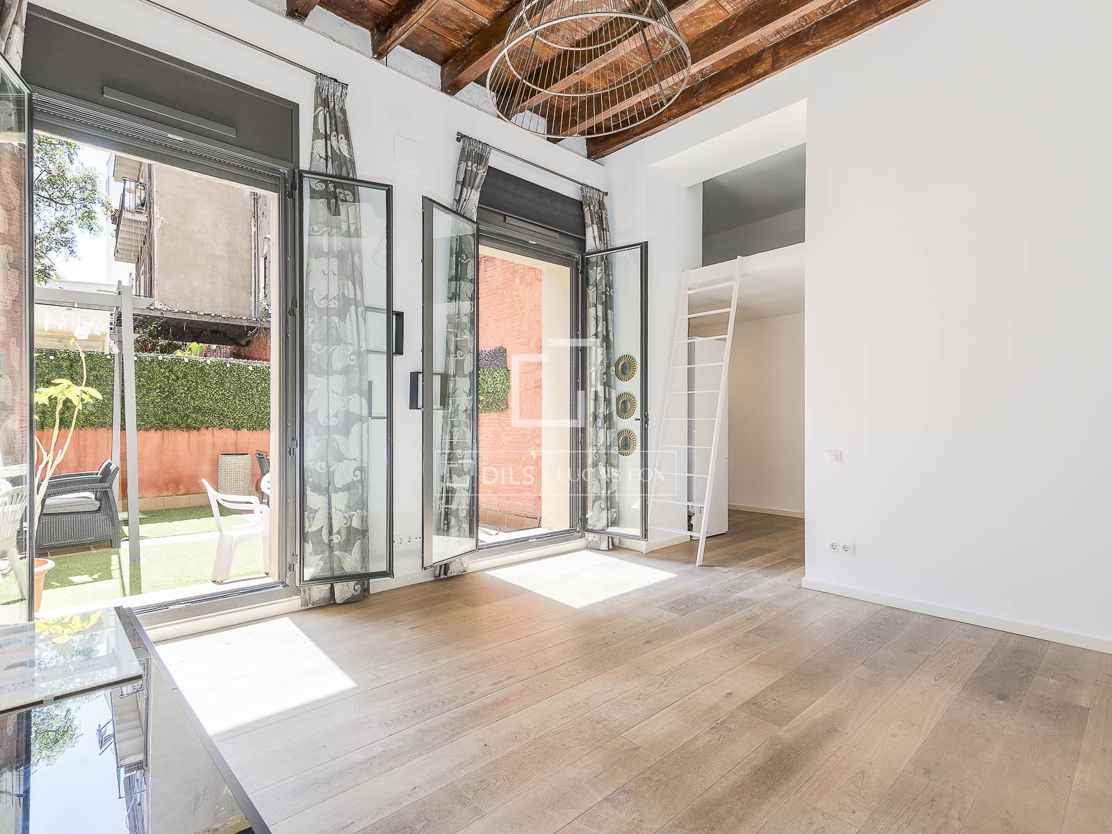 Huoneisto Barcelona, Espanja 2 makuuhuonetta, 75 m2 No. 166335