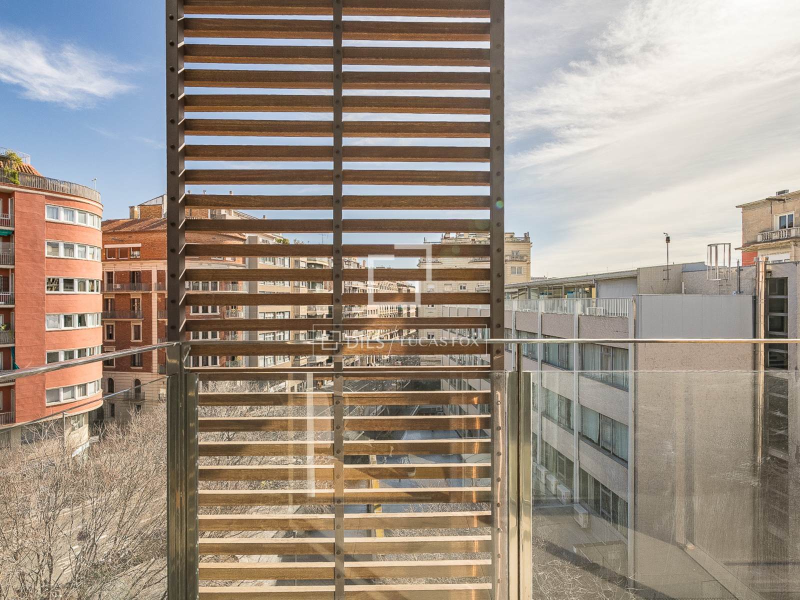 Penthouse in Barcelona, Spain 4 bedrooms, 127 sq.m. No. 166337
