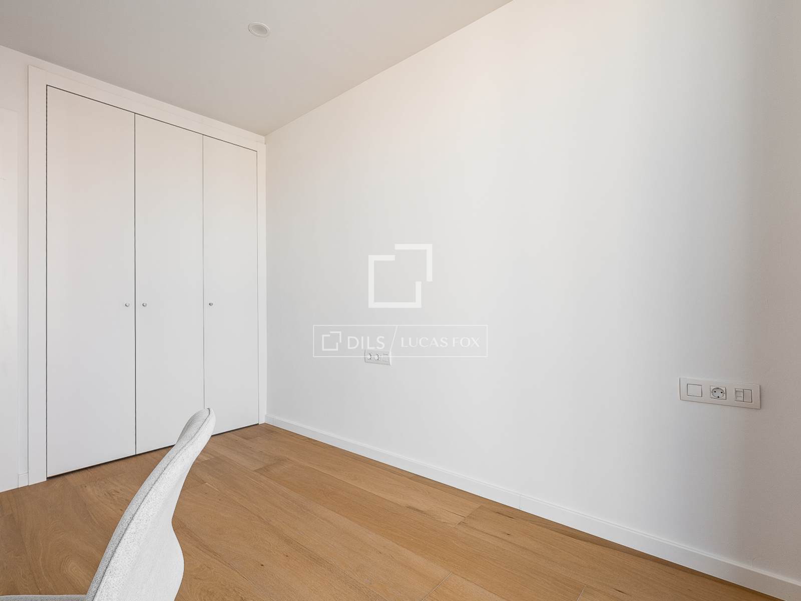 Penthouse in Barcelona, Spain 4 bedrooms, 127 sq.m. No. 166337