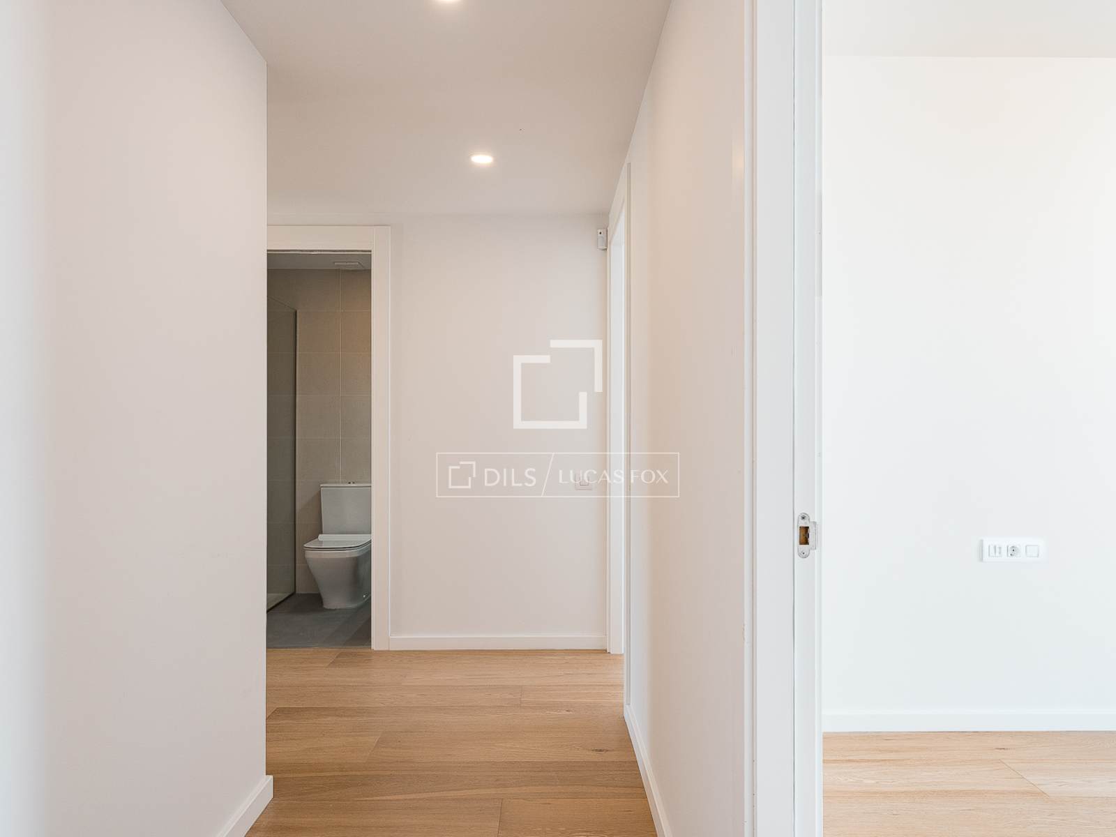 Penthouse in Barcelona, Spain 4 bedrooms, 127 sq.m. No. 166337