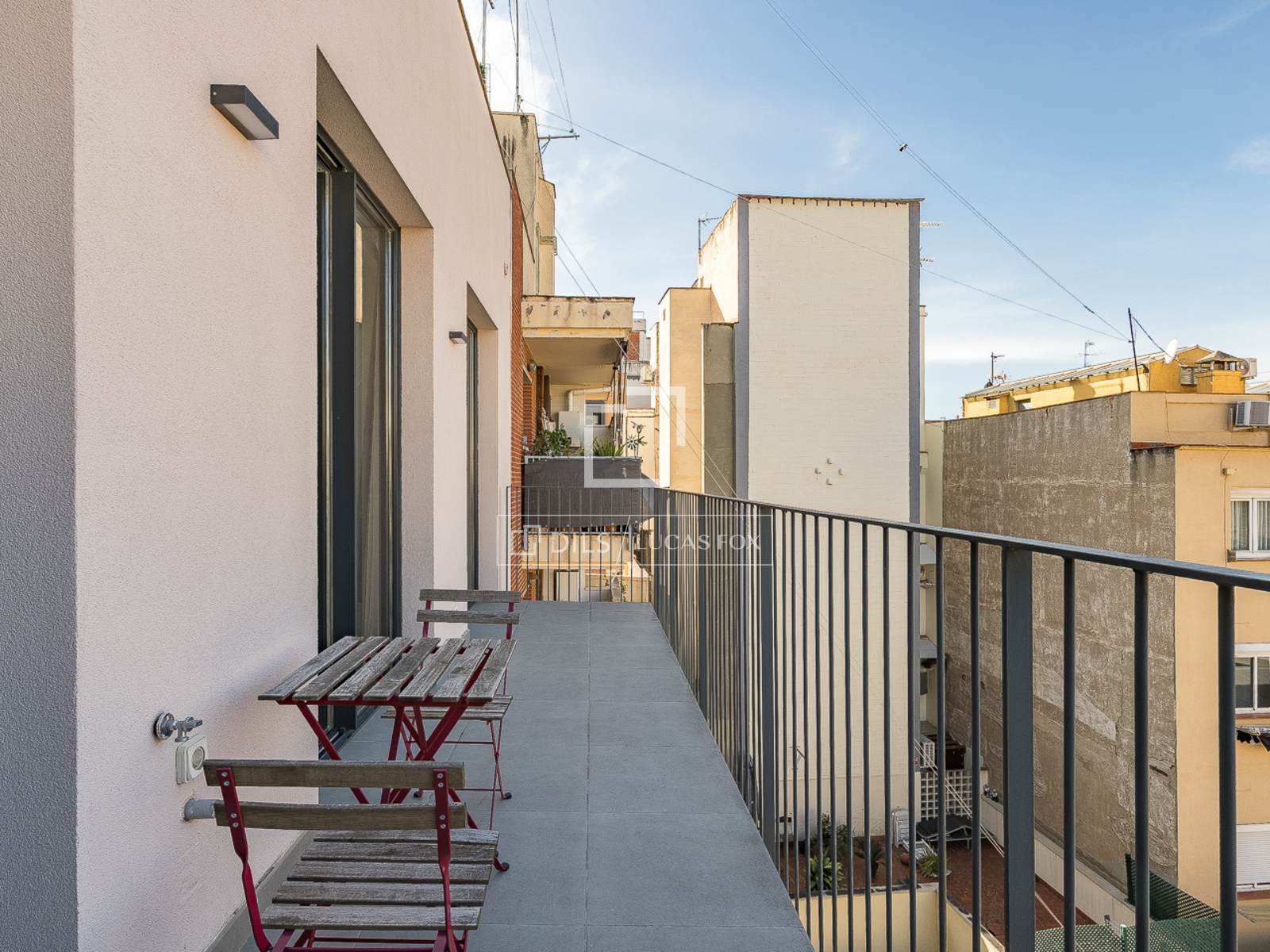 Penthouse in Barcelona, Spain 4 bedrooms, 127 sq.m. No. 166337