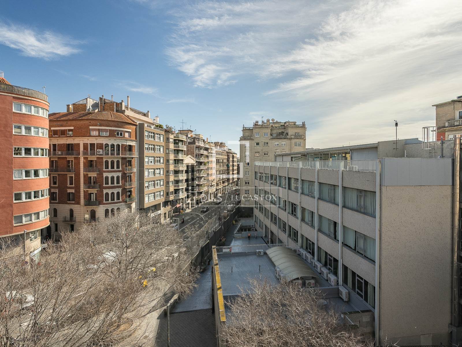 Penthouse in Barcelona, Spain 4 bedrooms, 127 sq.m. No. 166337