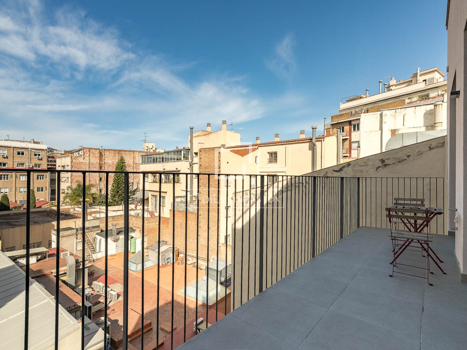 Penthouse in Barcelona, Spain 4 bedrooms, 127 sq.m. No. 166337