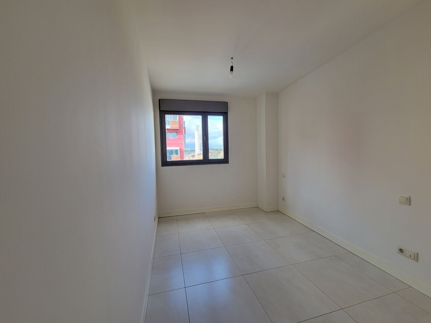Wohnung in Madrid, Spanien 1 Schlafzimmer, 90 m2 Nr. 180416