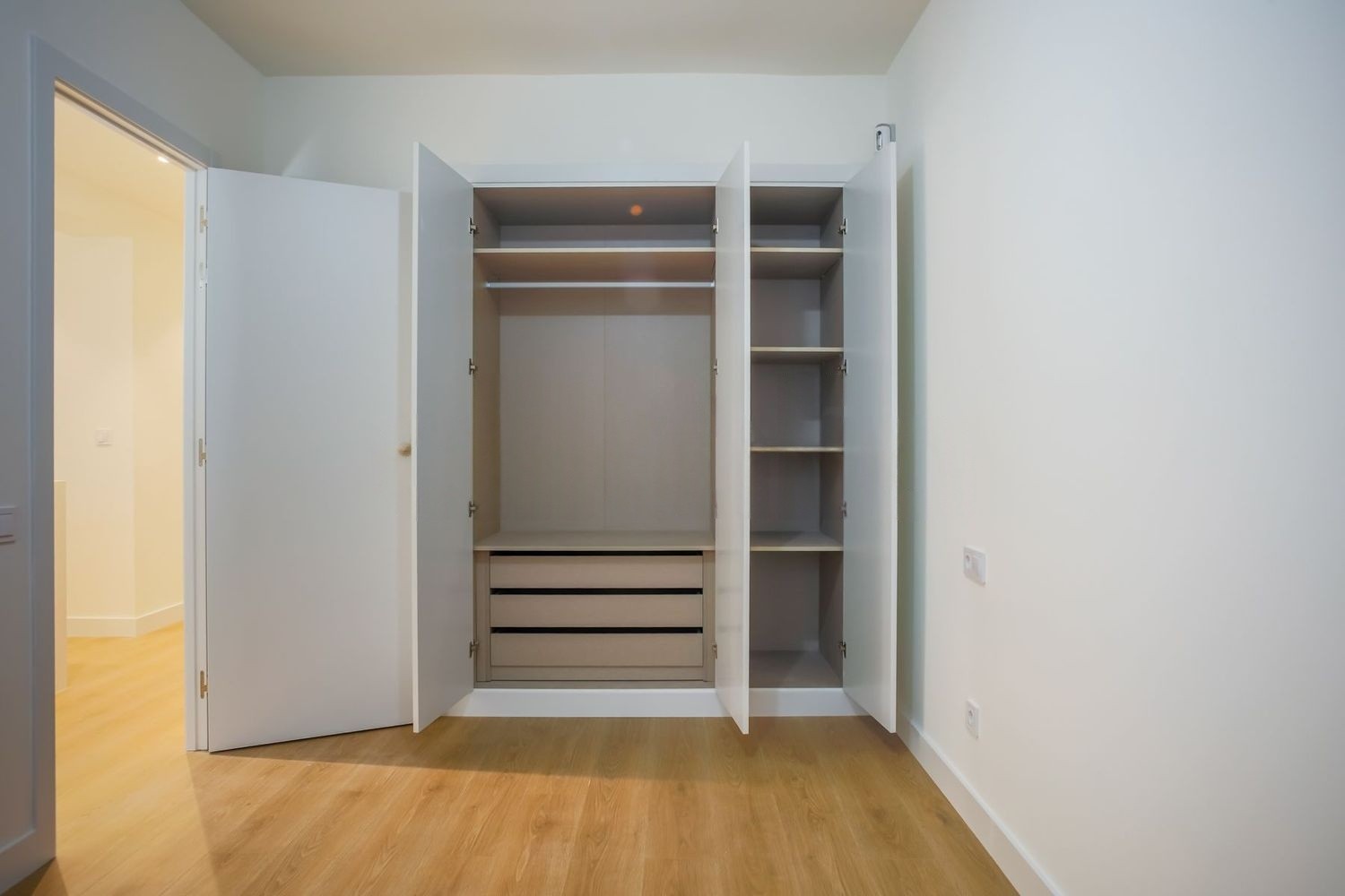 Apartment in Madrid, Spain 1 bedroom, 57 sq.m. No. 180414