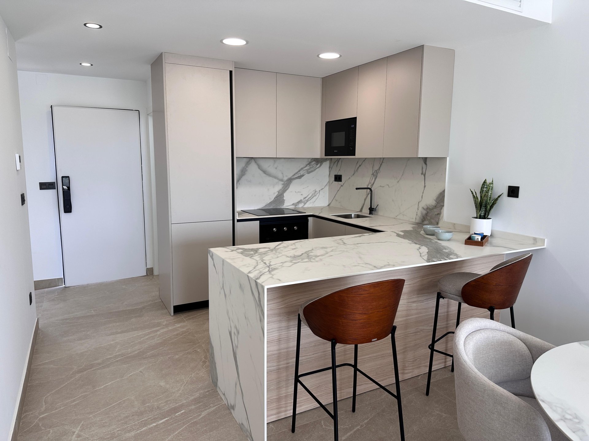 Appartamento a Los Alcazares, Murcia, Spagna 3 camere da letto, 209 mq. N° 179883
